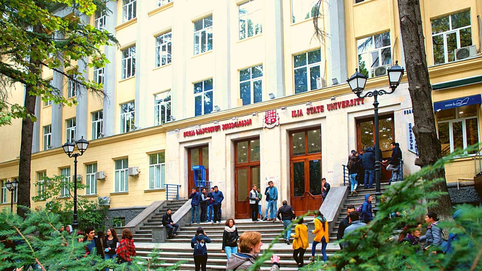 Colleg Slider 1