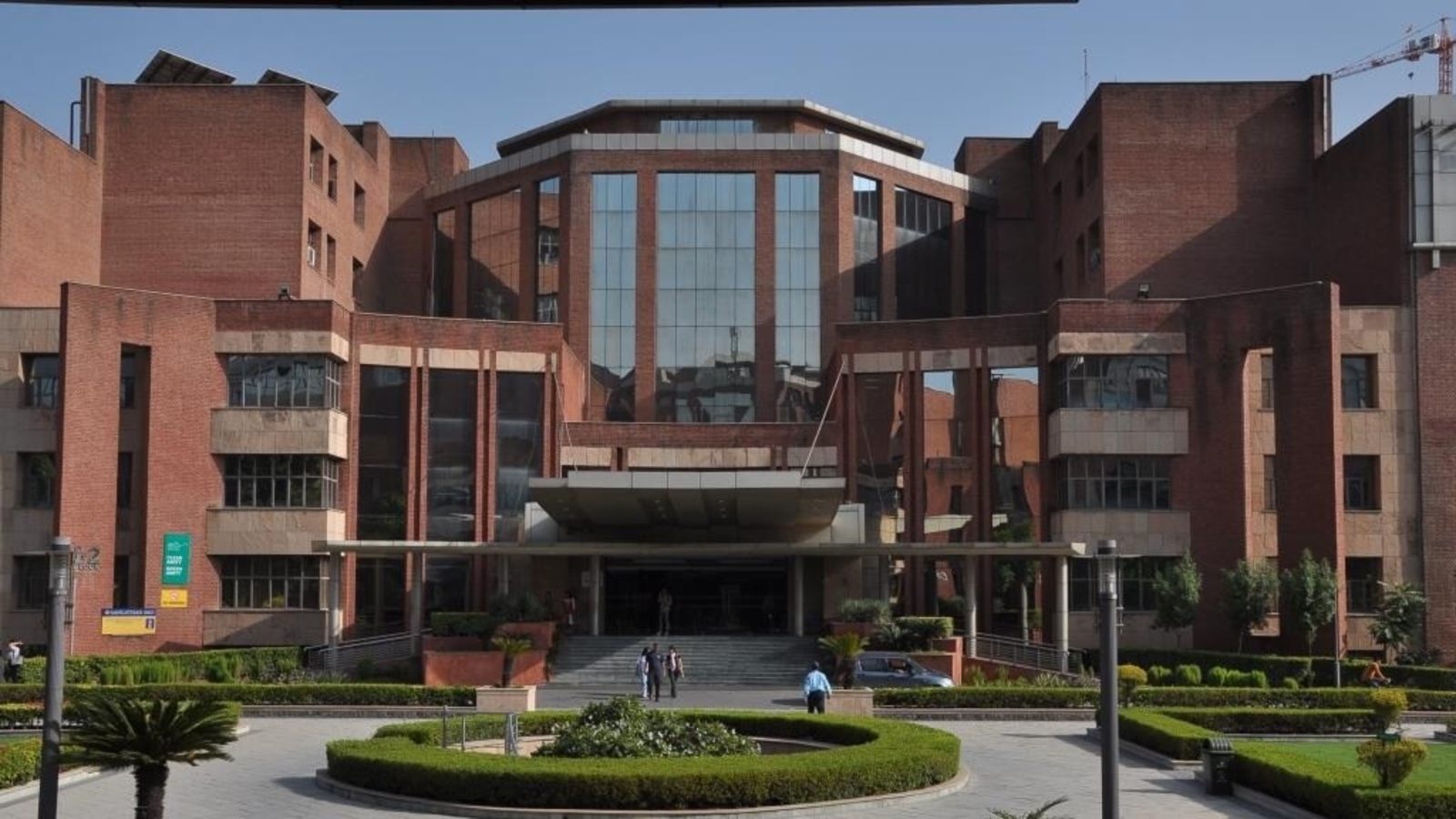 Amity Law School