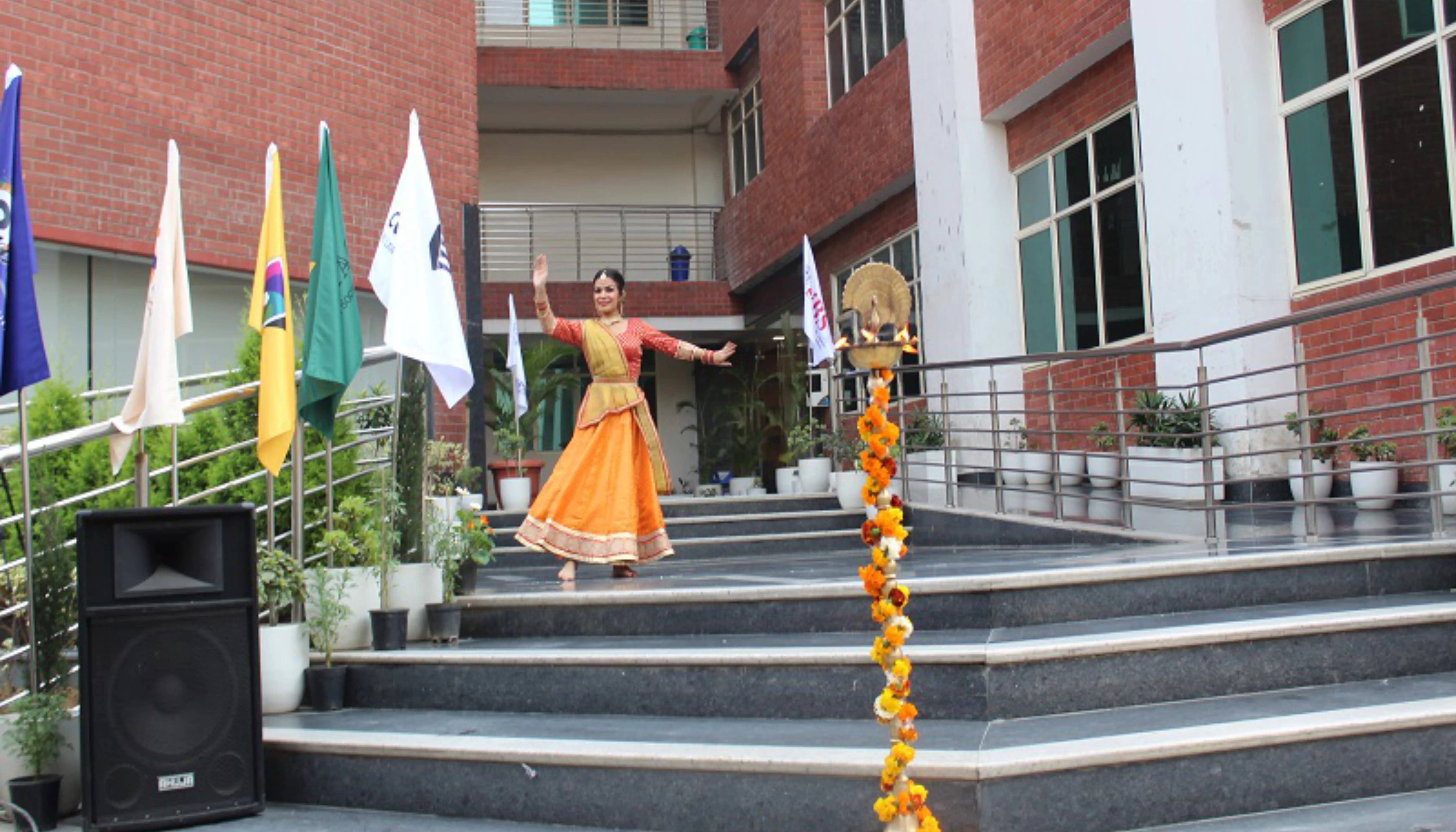 college slider 3