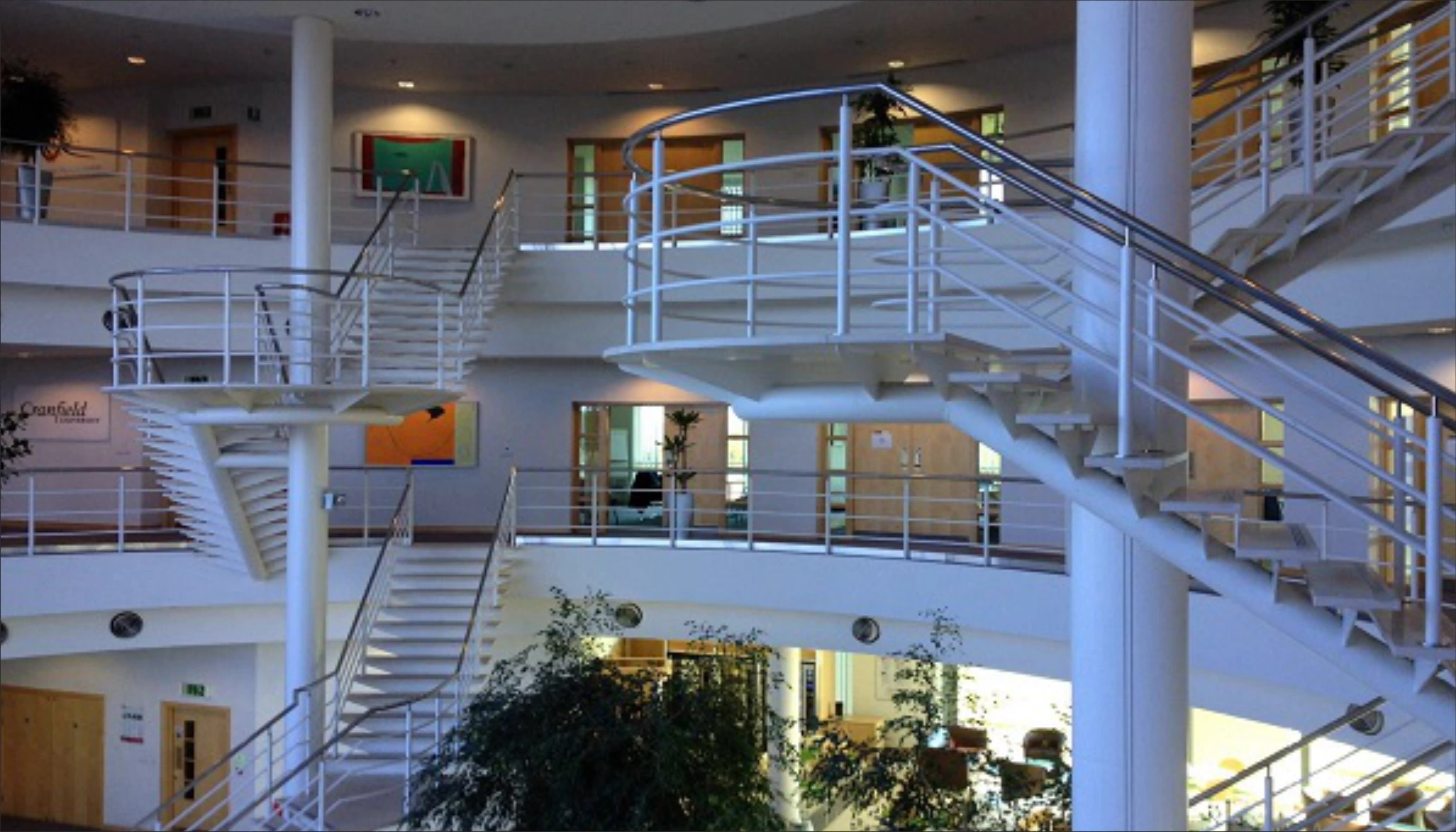 Colleg Slider 1