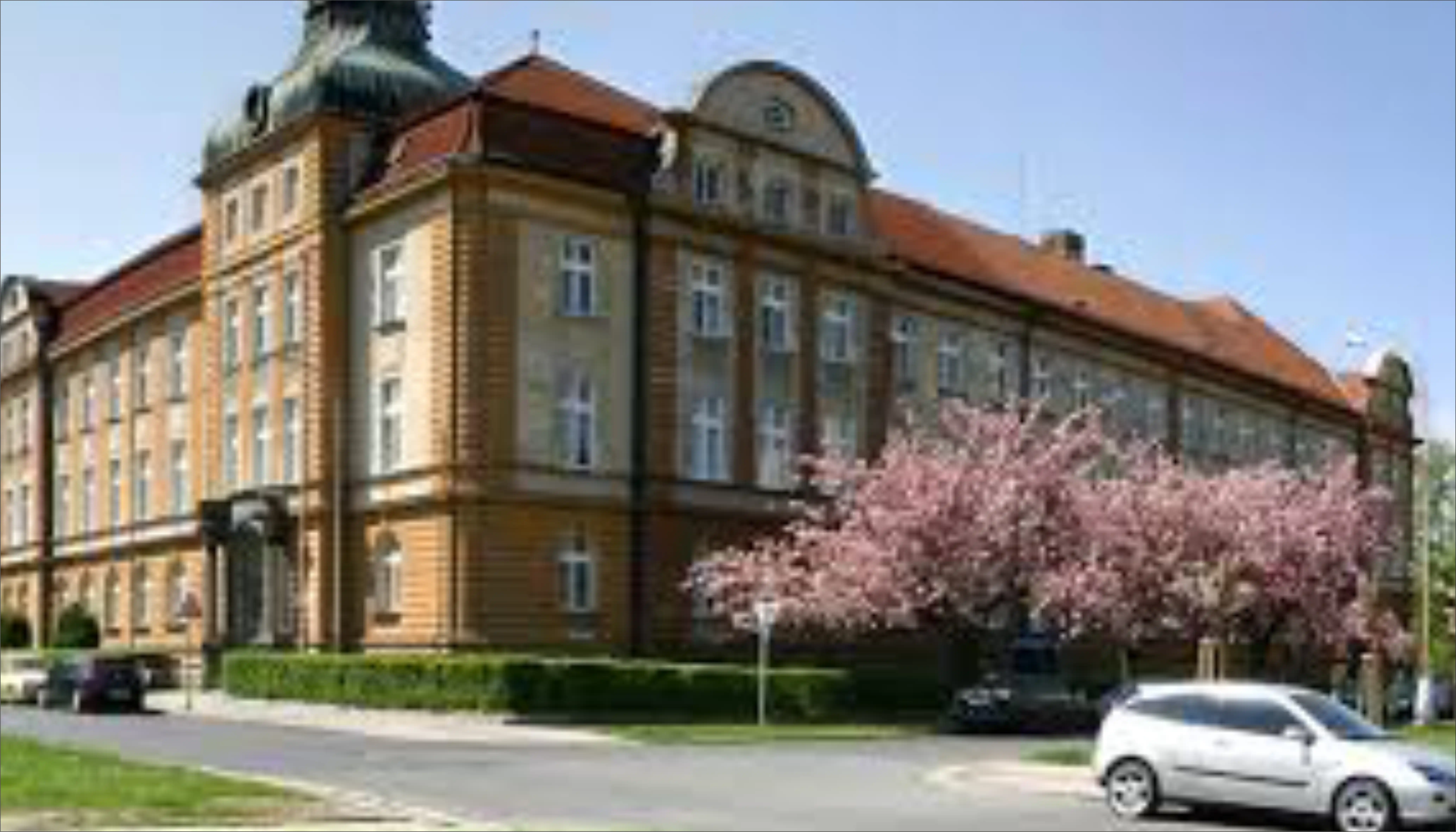 college slider 3