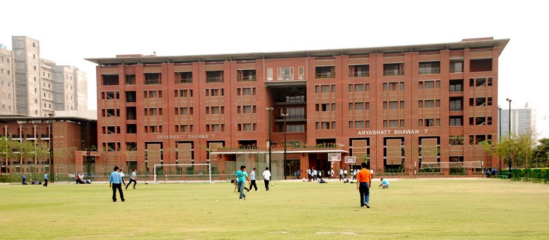Colleg Slider 1
