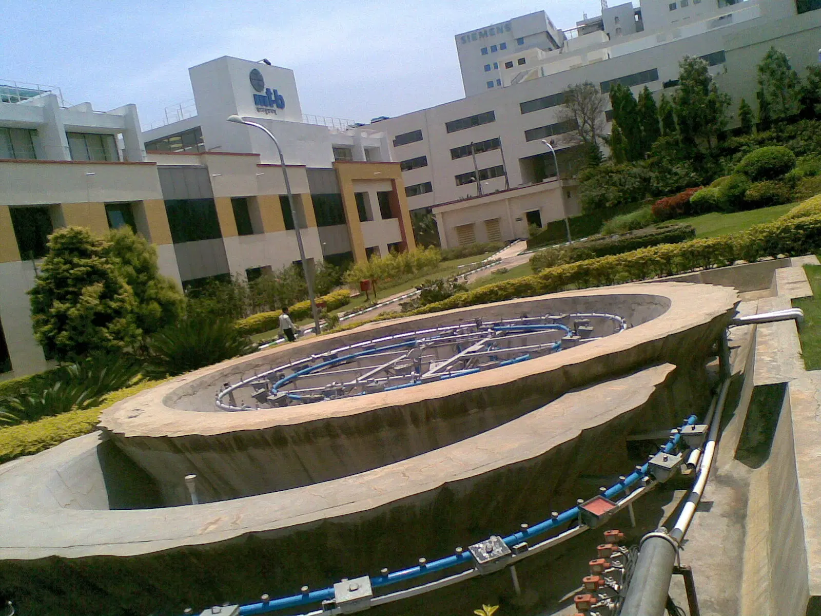Colleg Slider 1