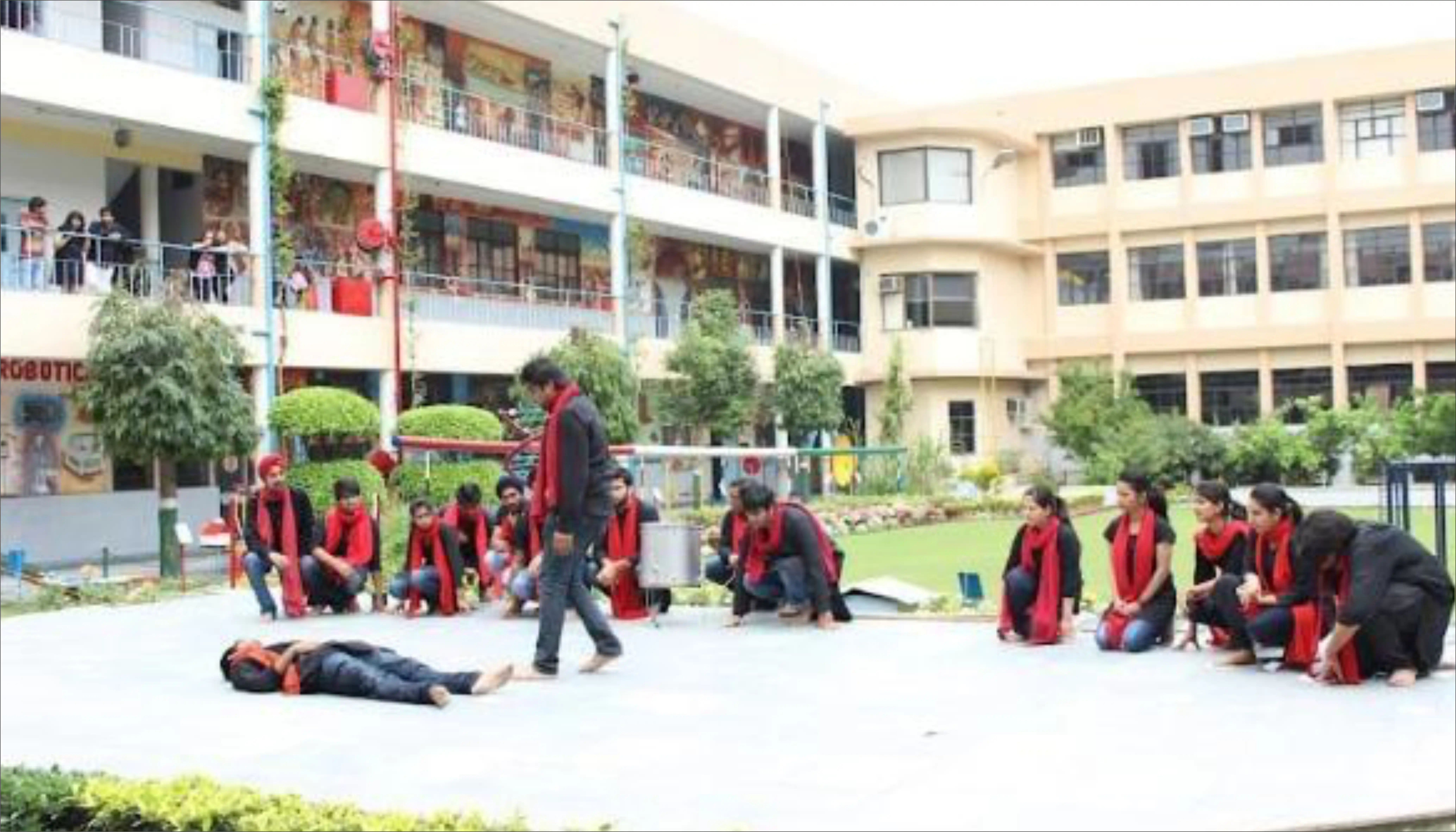 Colleg Slider 1
