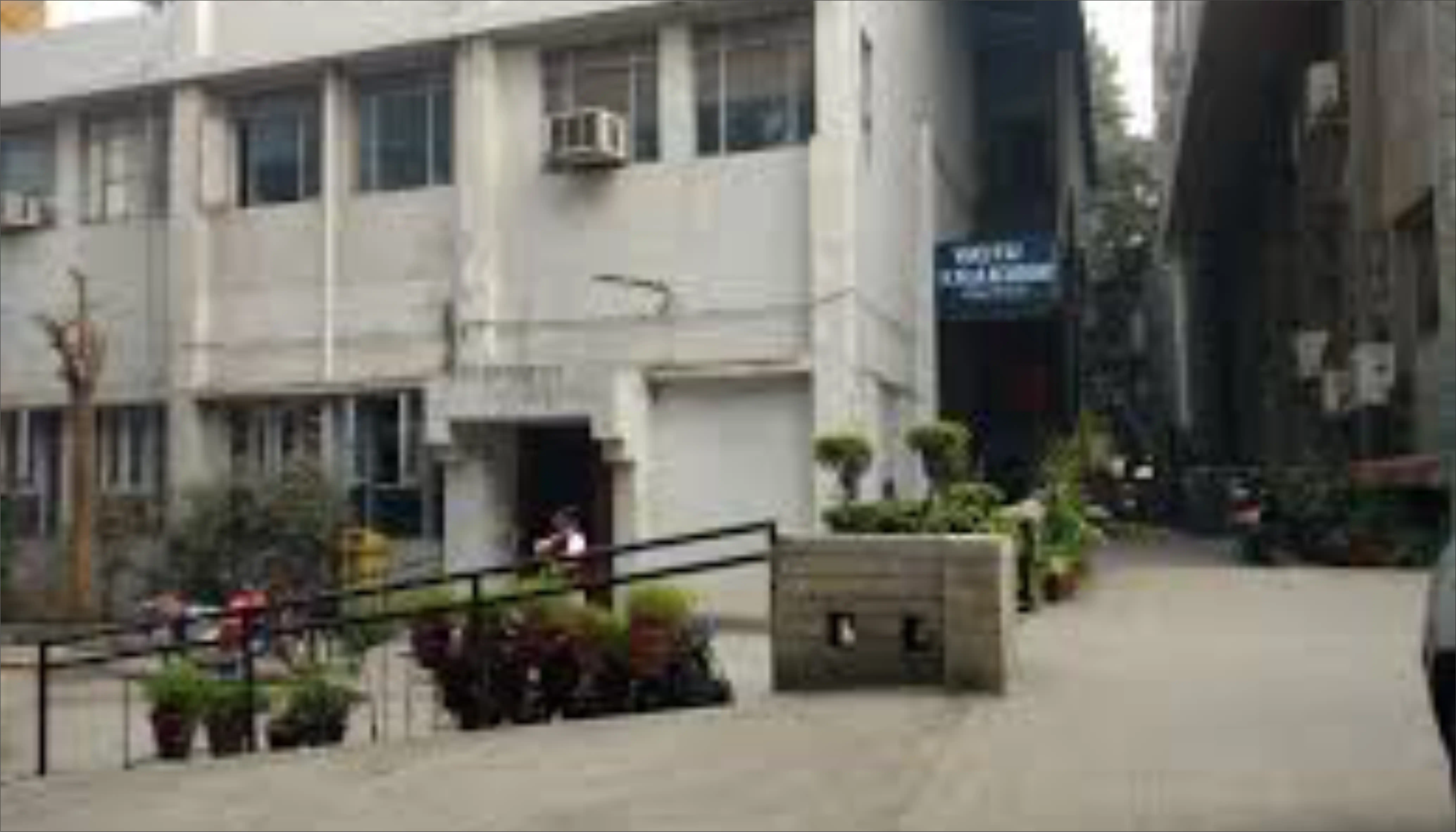 college slider 3