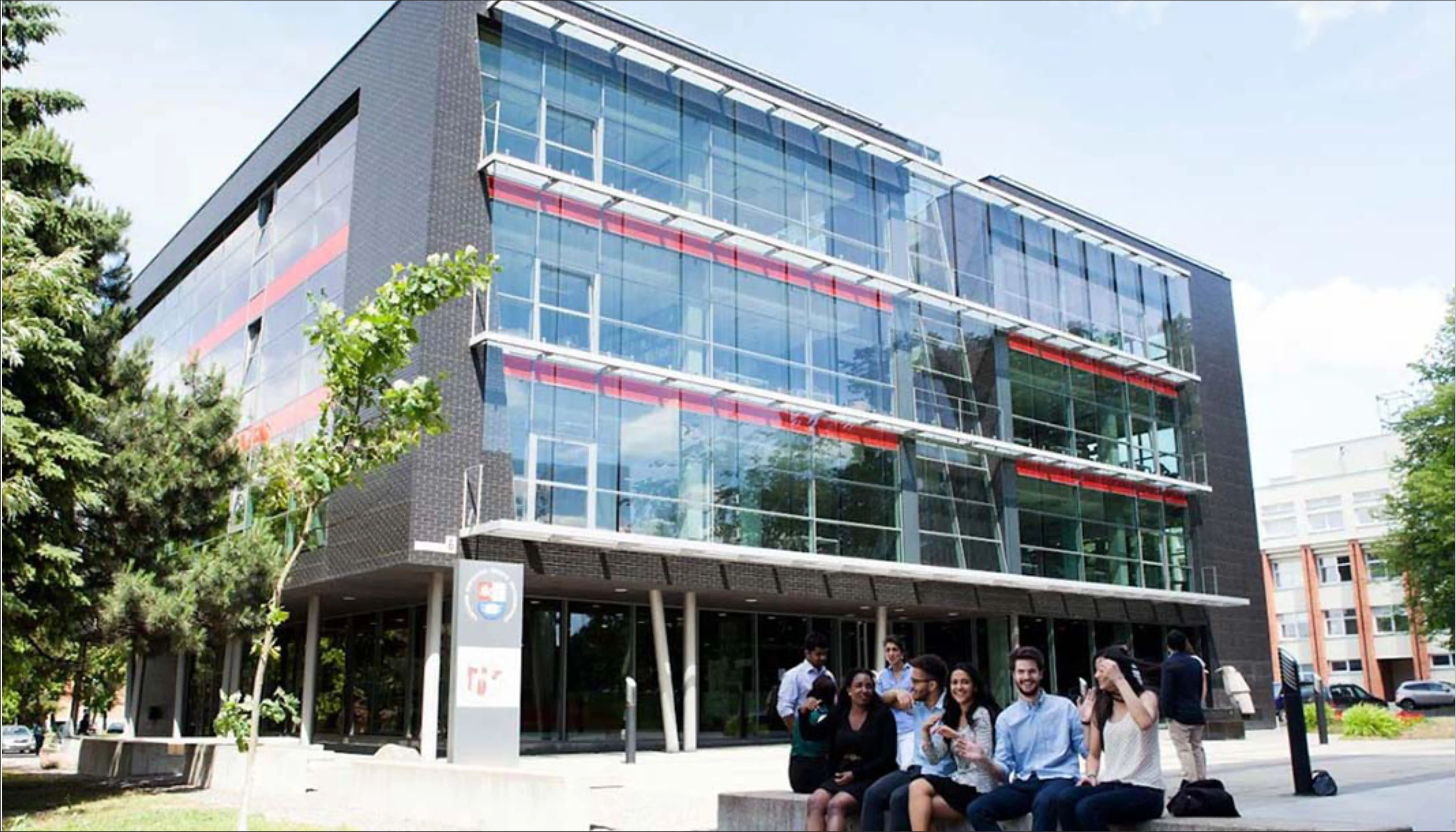 Colleg Slider 1