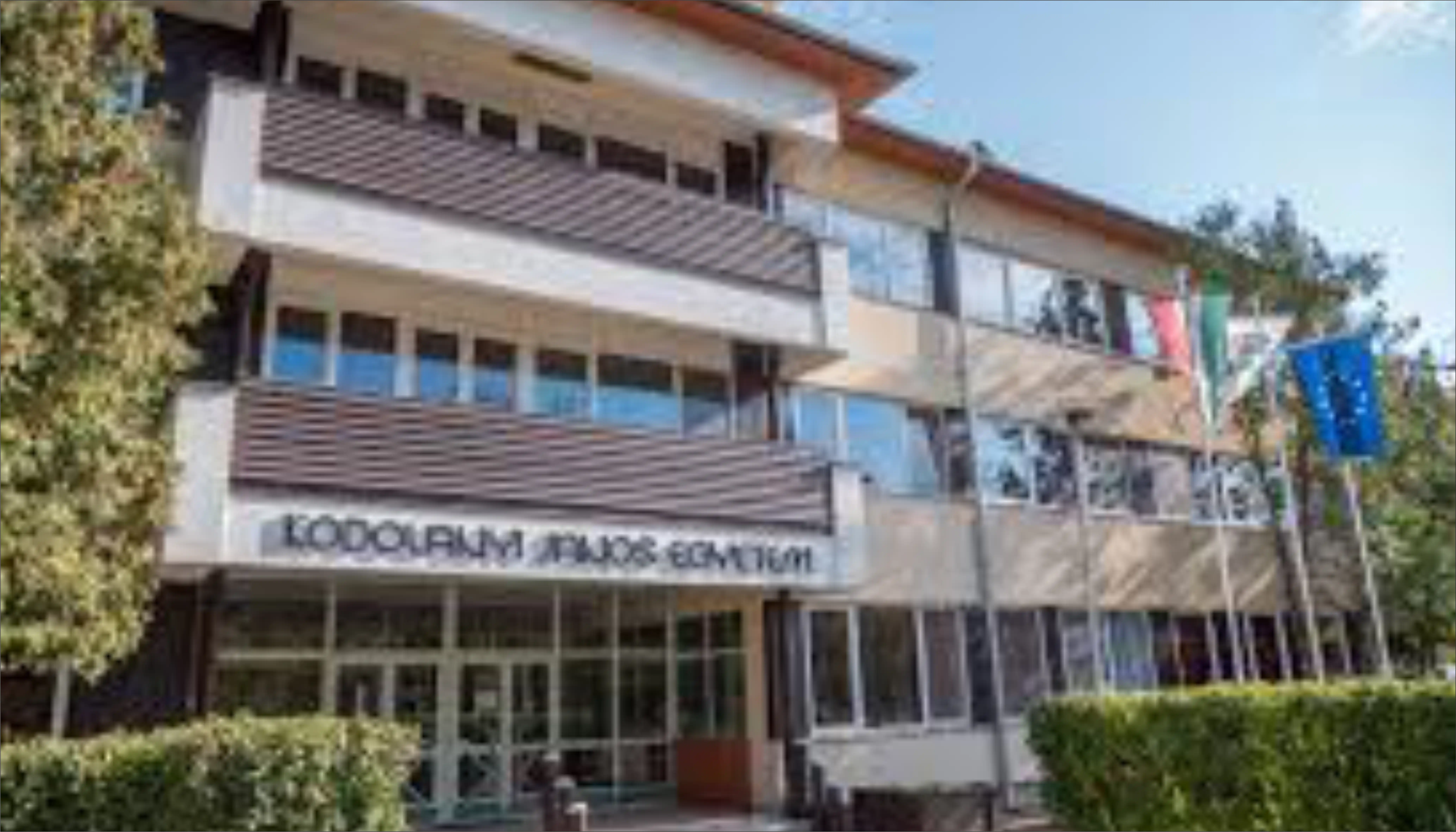 Colleg Slider 1