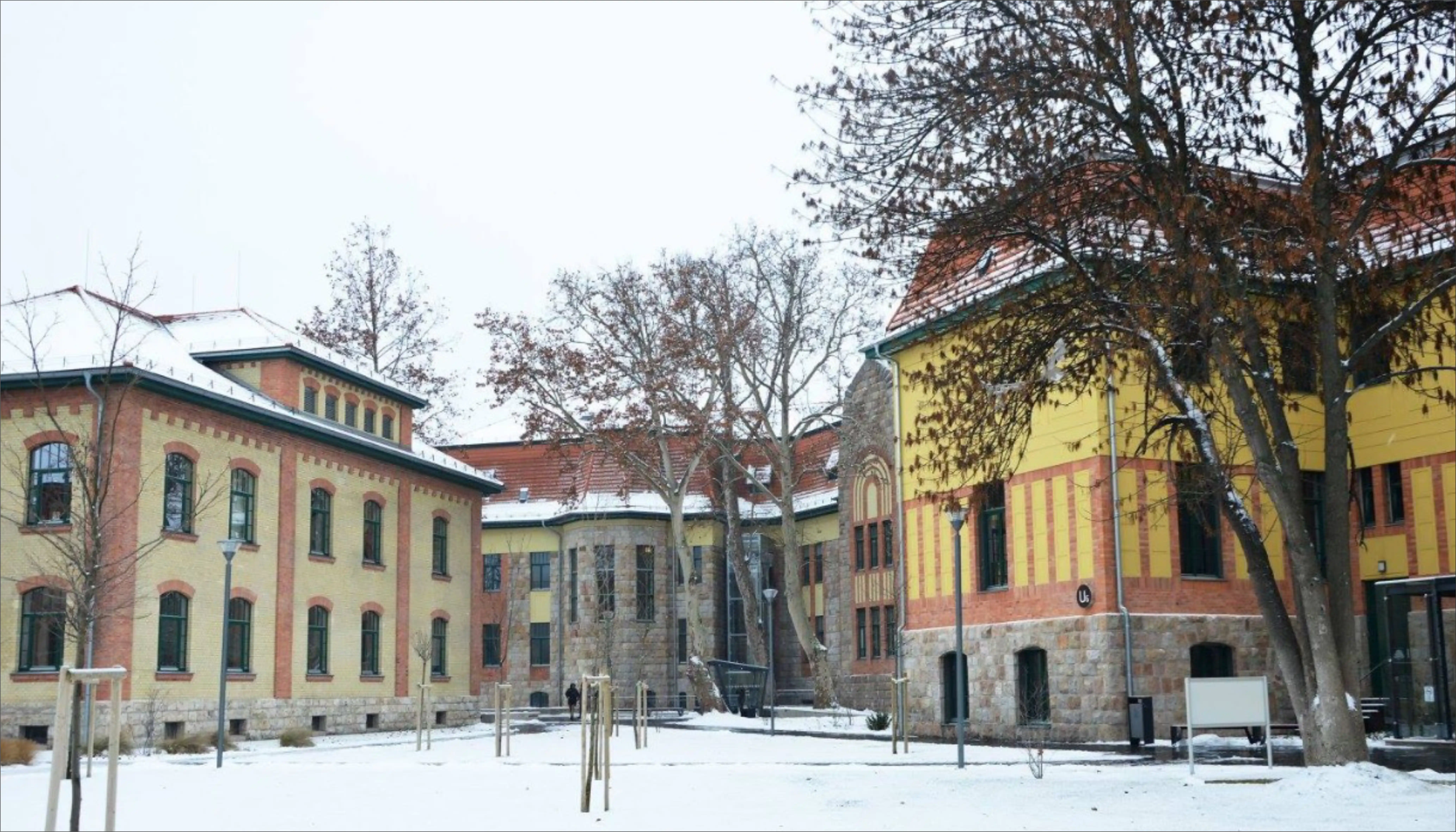 Colleg Slider 1